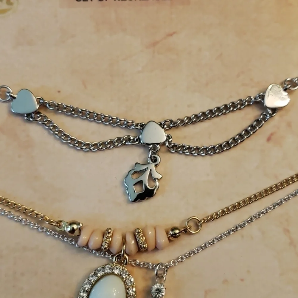 MUDD Necklaces Set NWT Great Gift!